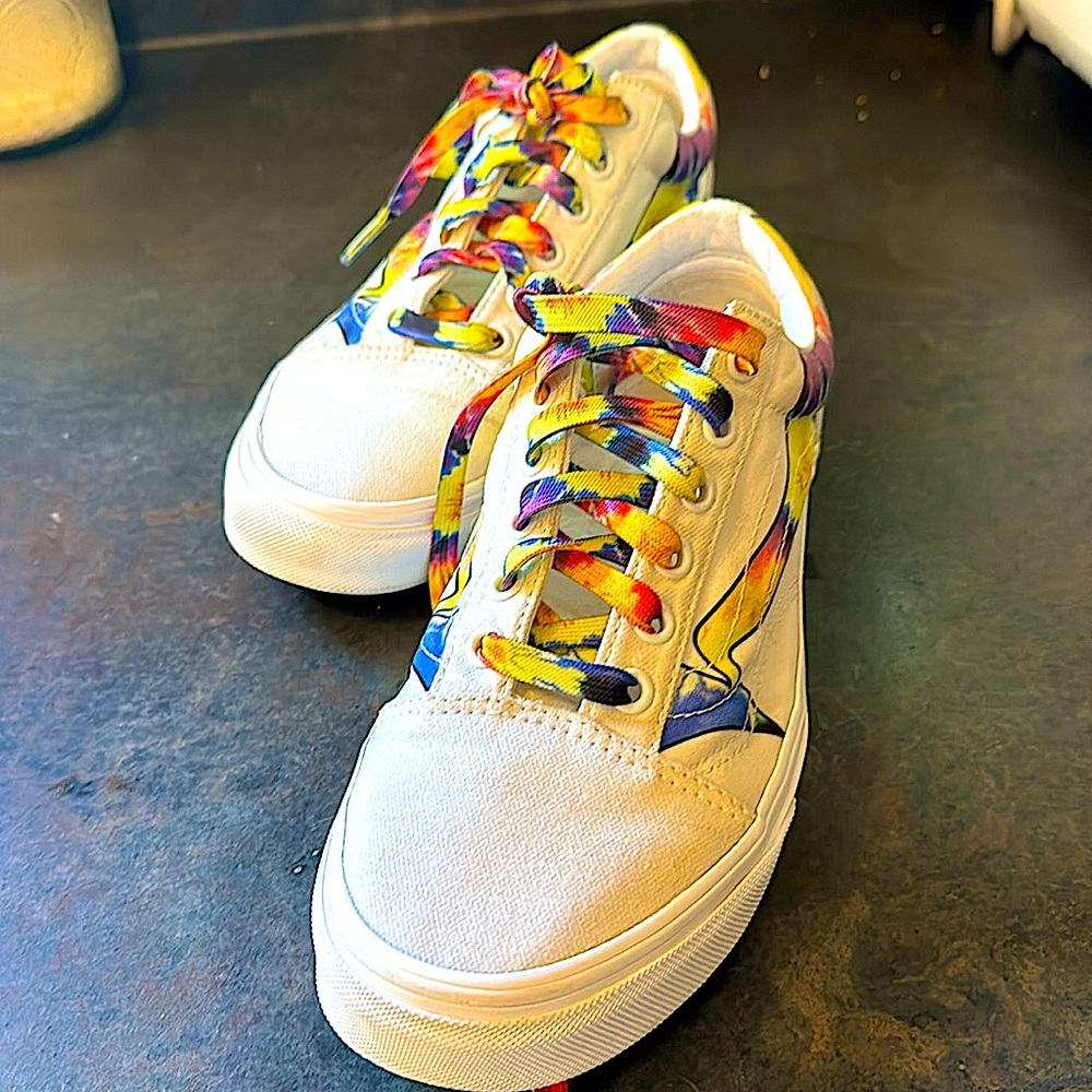 Size 7.5 vans light use 9/10 light discolor in places